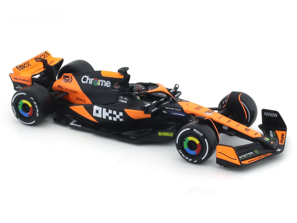 2024 McLaren MCL38 No. 81 Oscar Piastri 1:43 Bburago Formula 1 diecast scale model car - Image 7