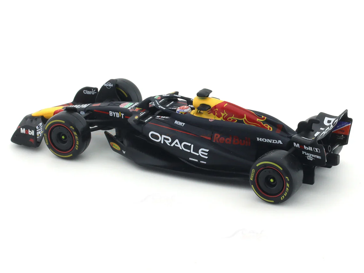 2024 Oracle Red Bull No. 1 Max Verstappen 1:43 Bburago Formula 1 diecast scale model car - Image 8