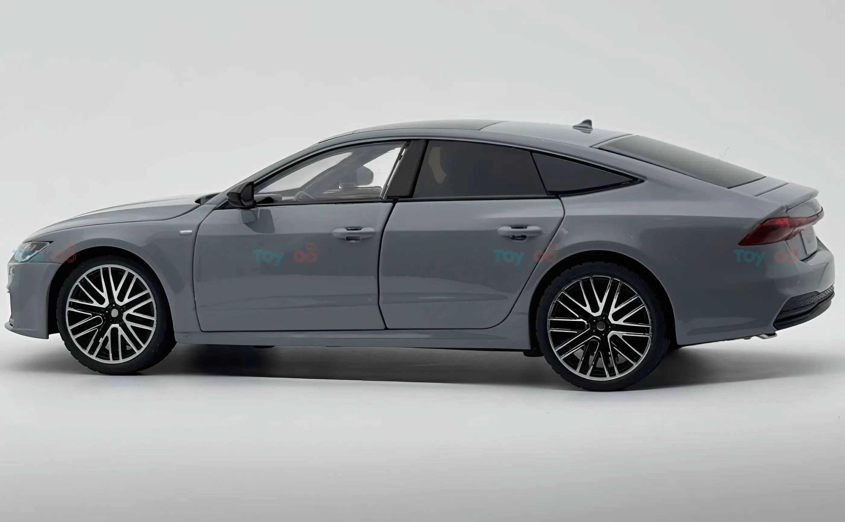 Audi A7 Sportline 1:18 diecast Scale Model collectible - Big Size - Image 4