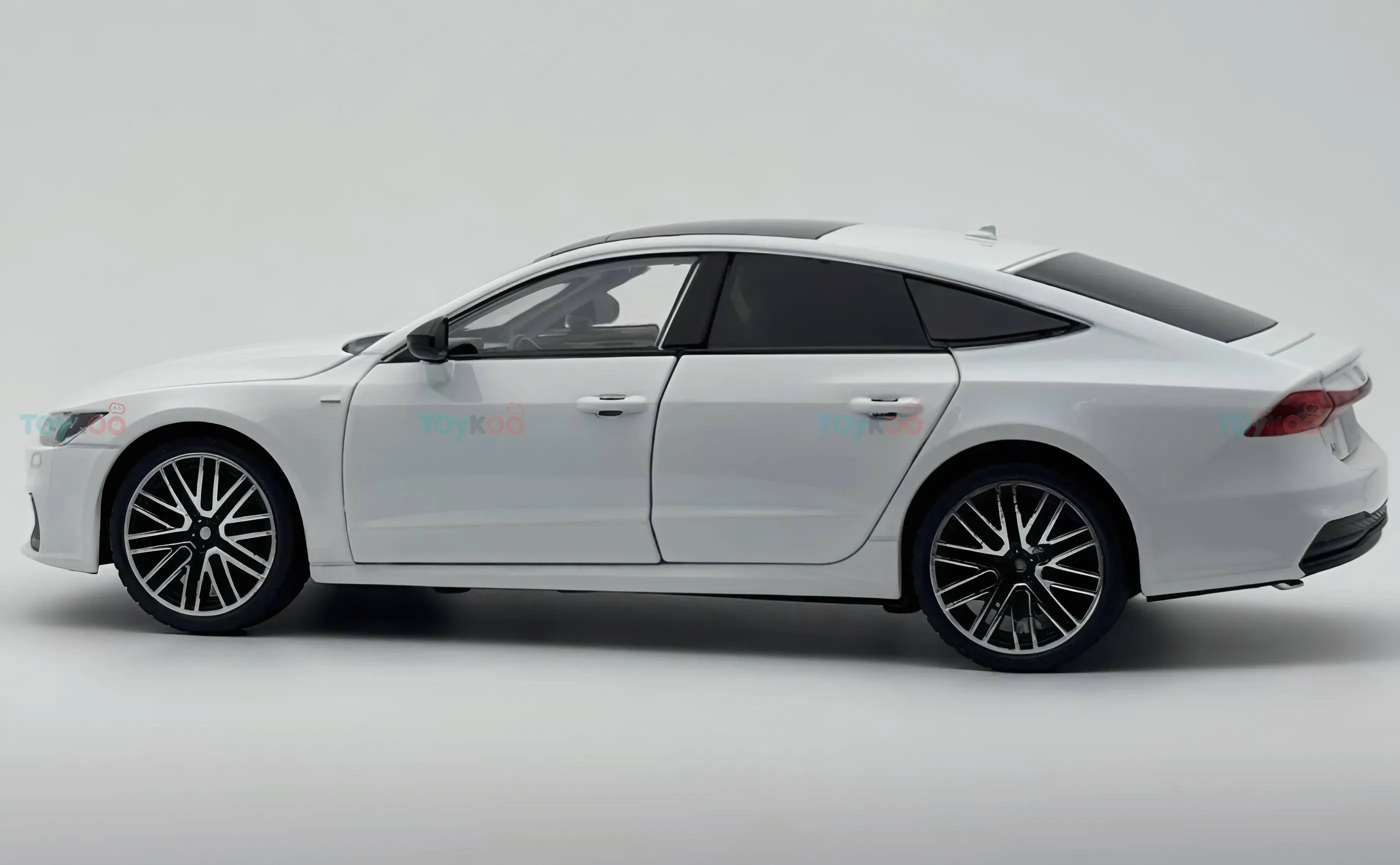 Audi A7 Sportline 1:18 diecast Scale Model collectible - Big Size - Image 9