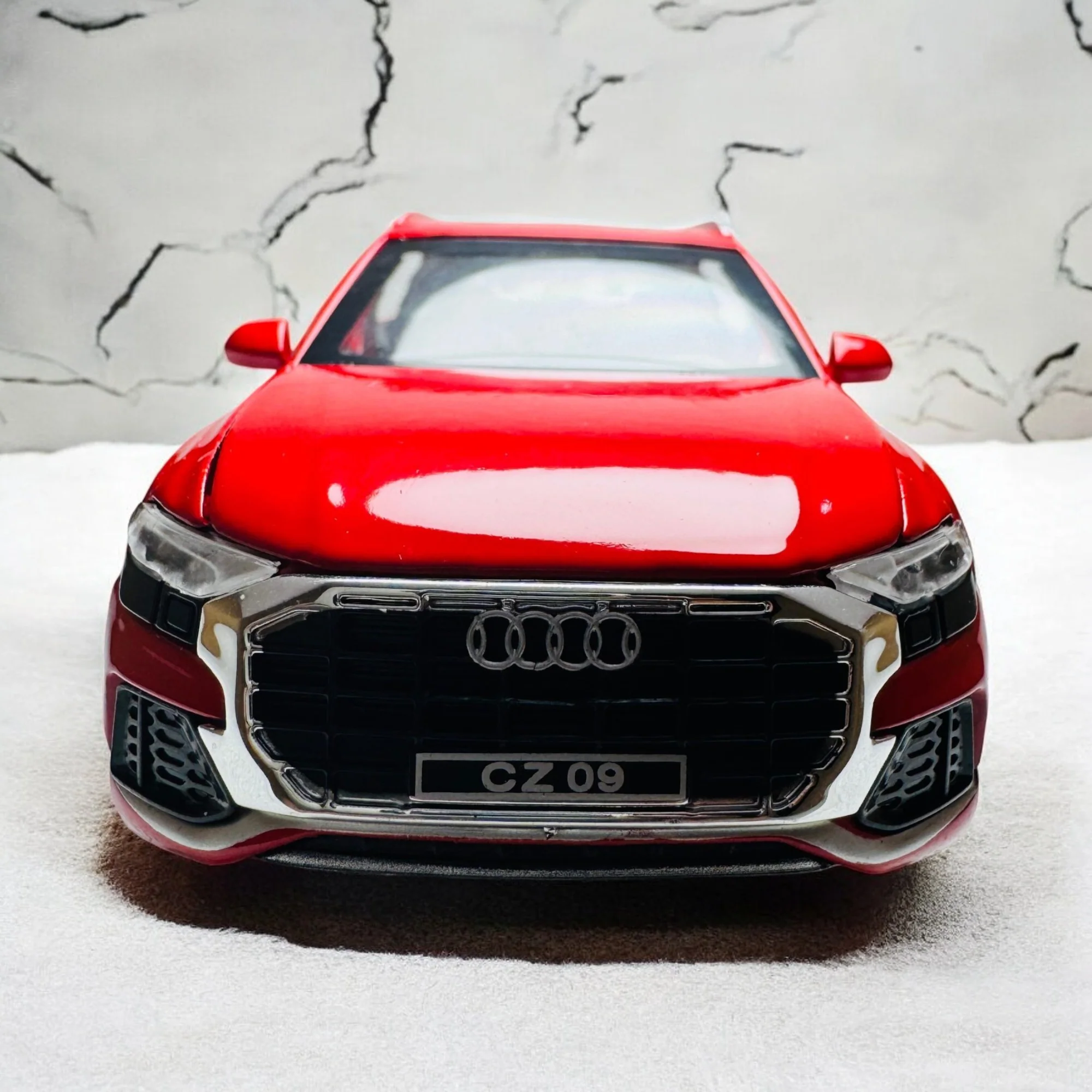 Audi Q8 1:24 diecast scale model car collectible | Assorted Colors - Image 12