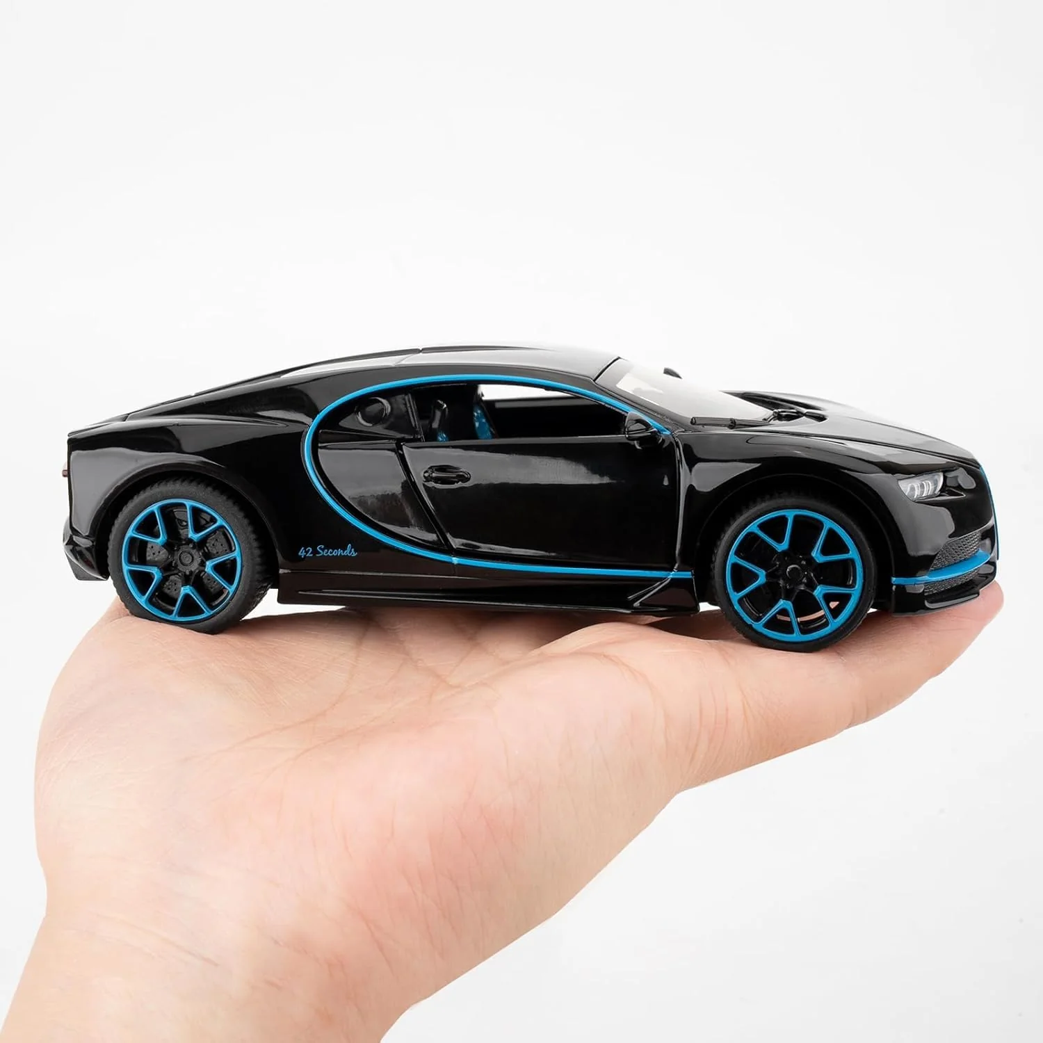 BUGATTI CHIRON METAL 1:24  DIE-CAST - Image 4