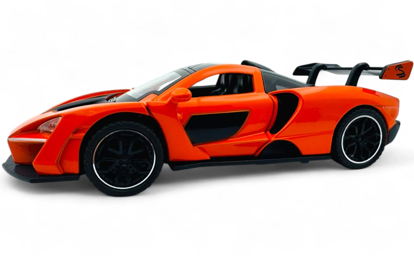 McLaren Senna Supercar 1:24  diecast scale model car collectible - Image 11