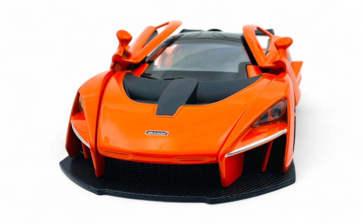 McLaren Senna Supercar 1:24  diecast scale model car collectible - Image 15