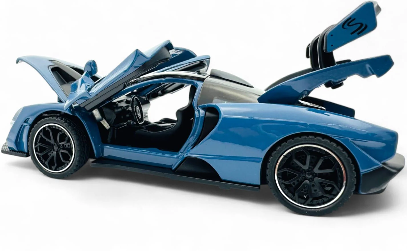 McLaren Senna Supercar 1:24  diecast scale model car collectible - Image 3