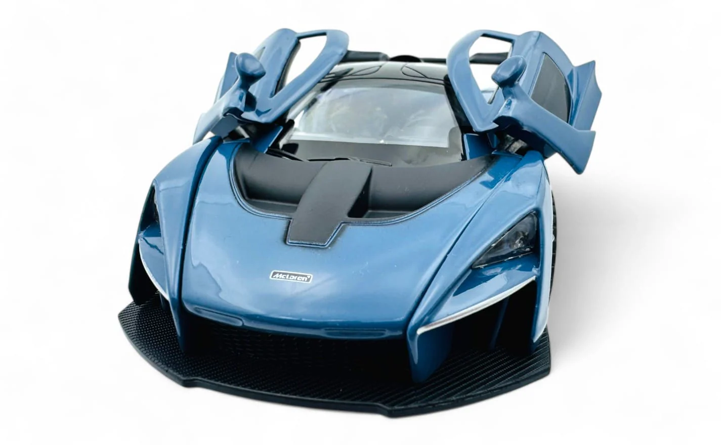 McLaren Senna Supercar 1:24  diecast scale model car collectible - Image 5