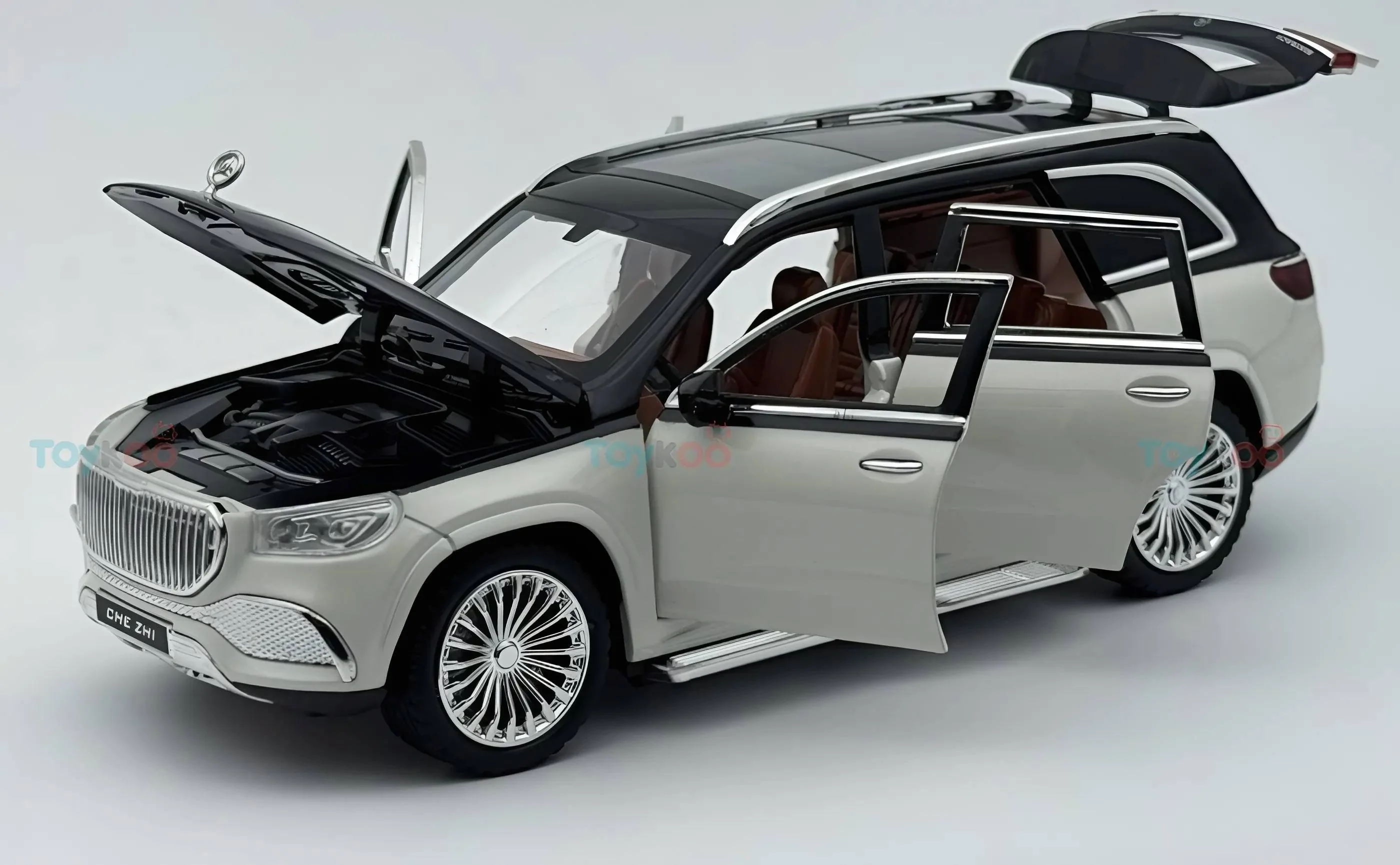 Mercedes-Benz Maybach GLS600 1:18 diecast scale model car - Big Size - Image 3