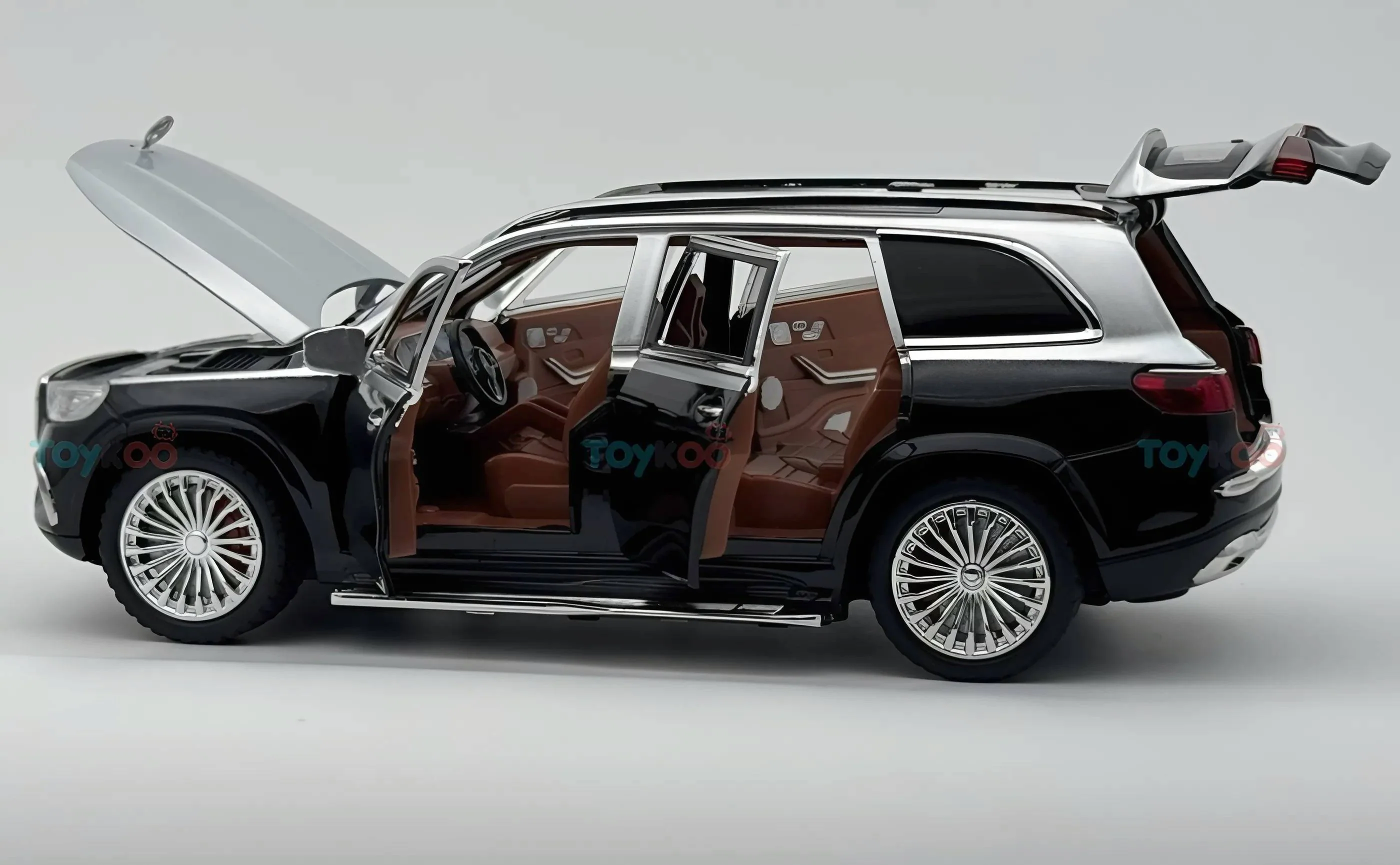 Mercedes-Benz Maybach GLS600 1:18 diecast scale model car - Big Size - Image 9