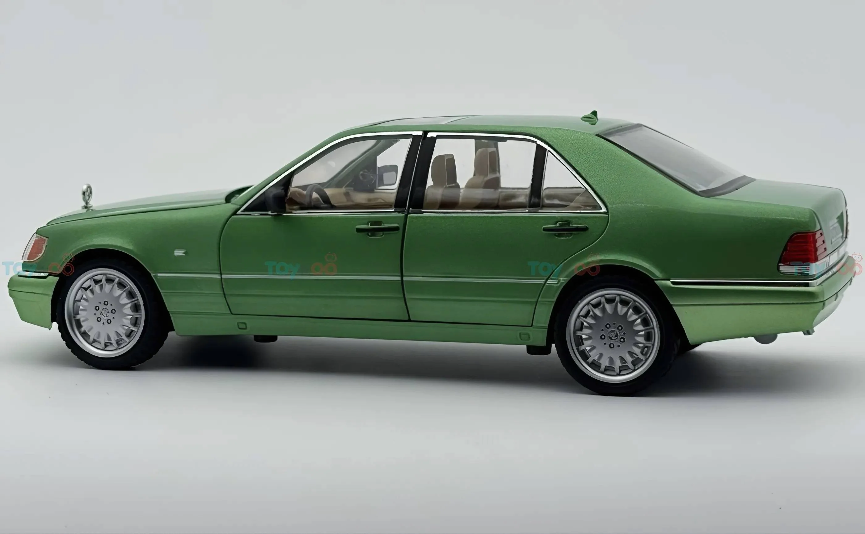 Mercedes-Benz W140 S-Class 1:18 diecast scale model car - Big Size - Image 12