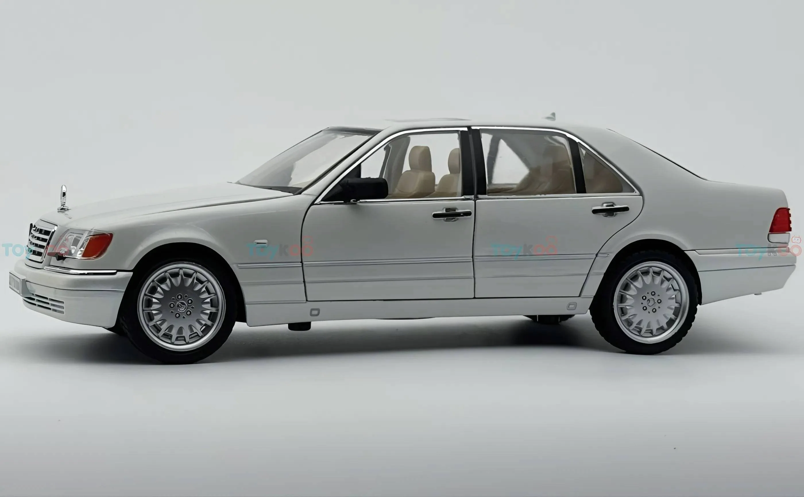 Mercedes-Benz W140 S-Class 1:18 diecast scale model car - Big Size - Image 5