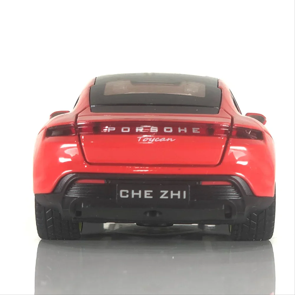 Porsche Taycan Turbo S Model 1:24 diecast scale model car collectible - Image 8