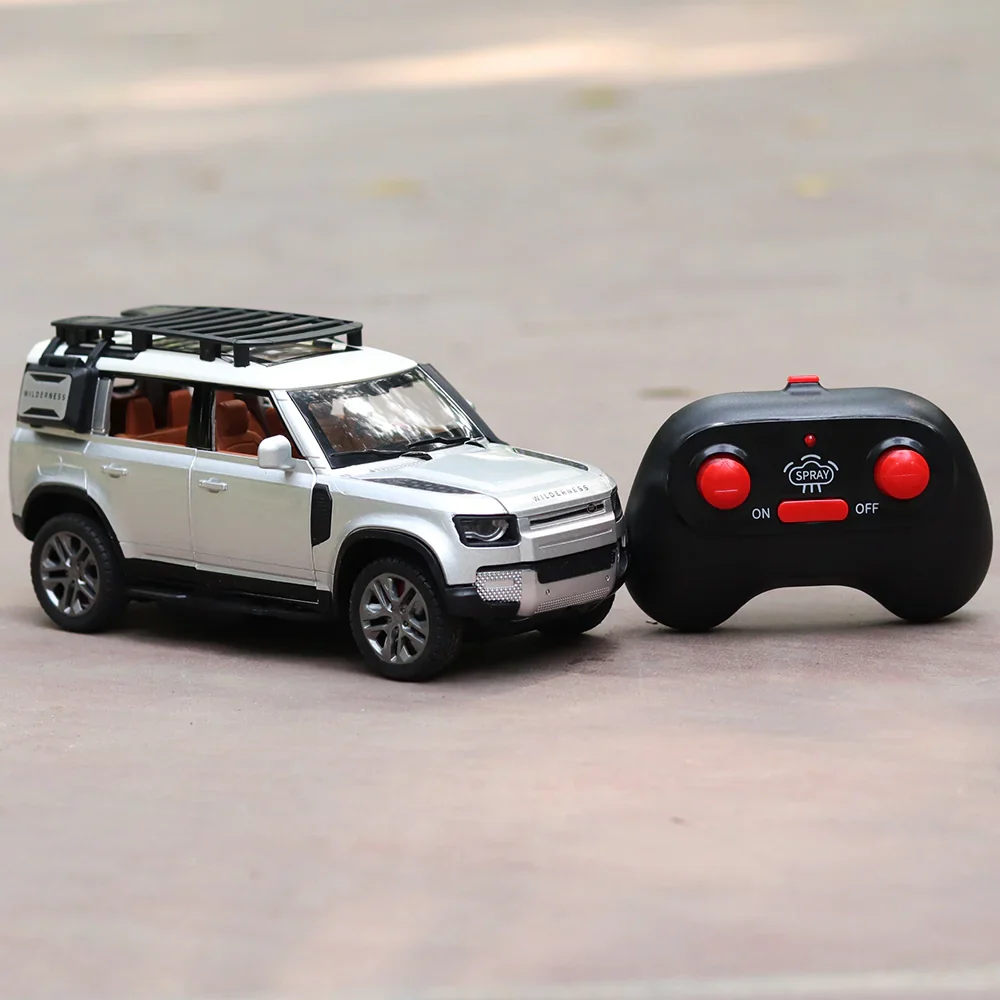 Remote Control Metal Diecast Defender Car with Smoke Effect | Openable Doors & Light | 1:22 Scale - Image 9